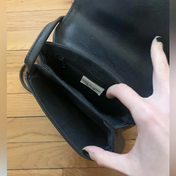 Vintage Navy Blue Leather Crossbody Bag - Picture 5 of 6